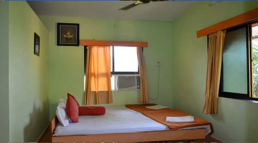 Nisarg Resort in guhagar at hotelinkonkan.com