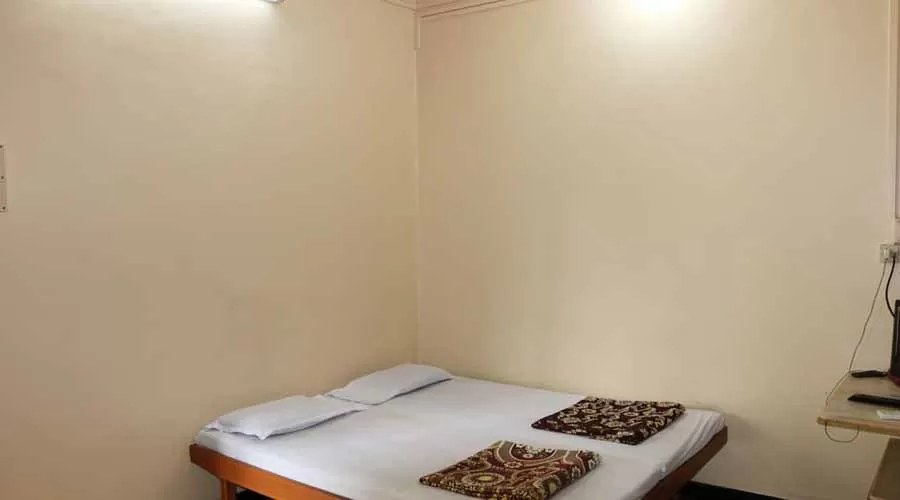 Manas Lodge in guhagar at hotelinkonkan.com