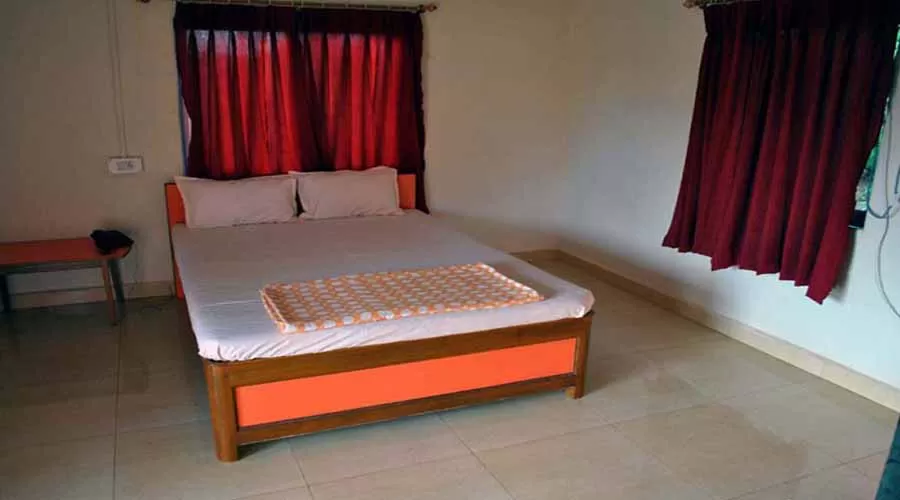 Hindustan Resort in guhagar at hotelinkonkna.com