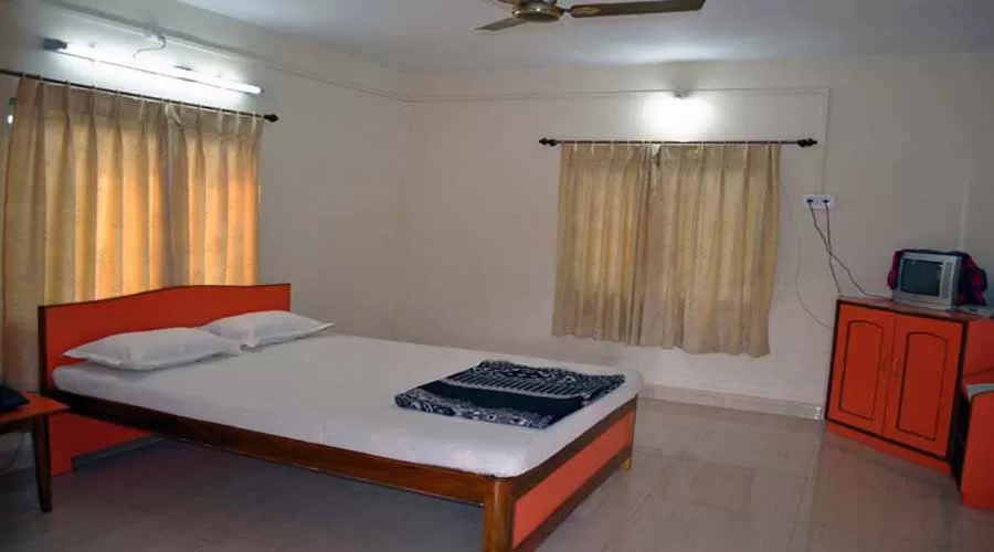 Hindustan Resort in guhagar at hotelinkonkna.com