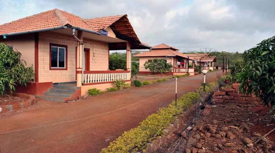 Hindustan Resort in guhagar at hotelinkonkna.com