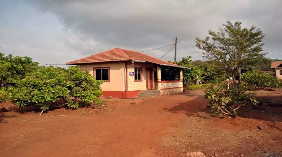 Hindustan Resort in guhagar at hotelinkonkna.com