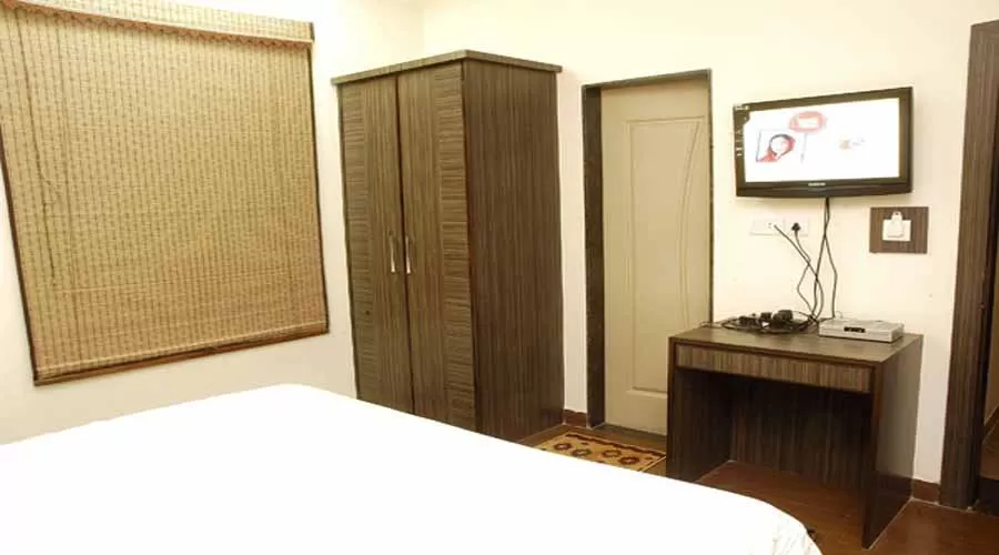 Ac room in vengurla