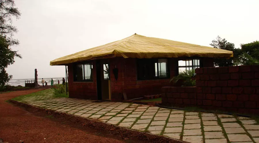 Sagar Raj Beach Resort in karde dapoli at hotelinkonkan.com