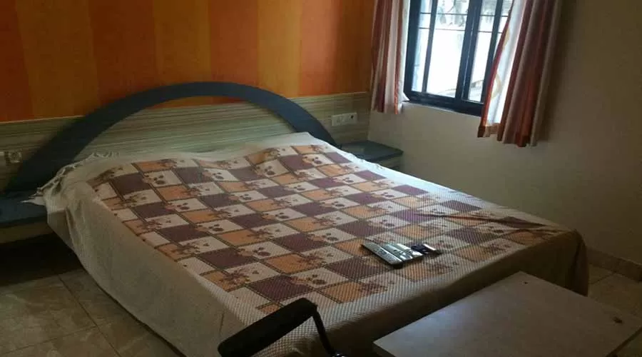 Saitej Lodging in mahad at hotelinkonkan.com