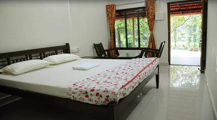 Vanalika Holiday Home in sangemeshwar