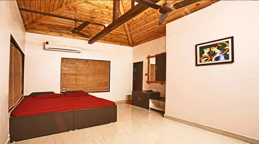 Samindar Beach House in rajapur at hotelinkonkan.com