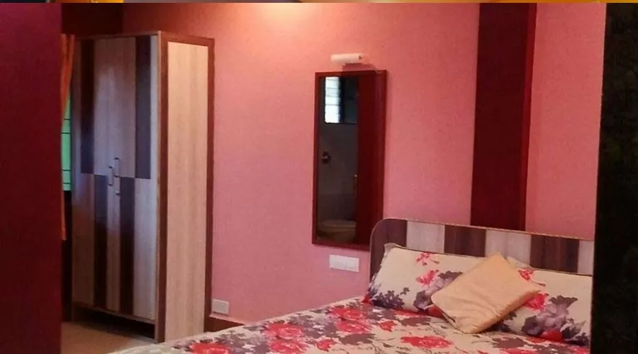 Shridhar Residency in devgad at hotelinkonkan.com