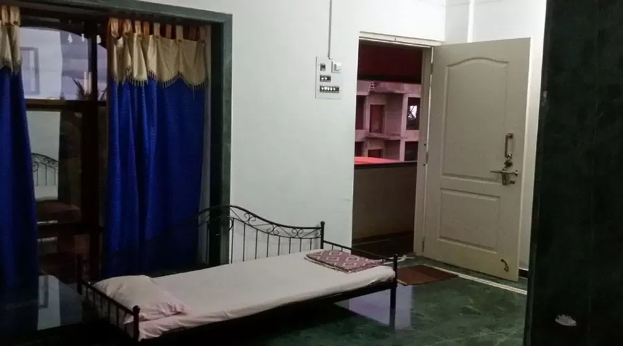 Hotel Galaxy in Devgad at hotelinkonkan.com