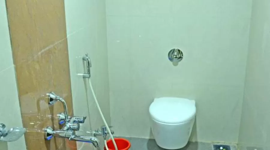 Hotel Alankar in devgad at hotelinkonkan.com