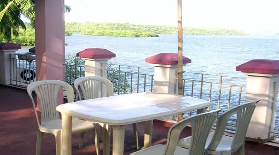 Dreamland Resort backwater in devgad at hotelinkonkan.com