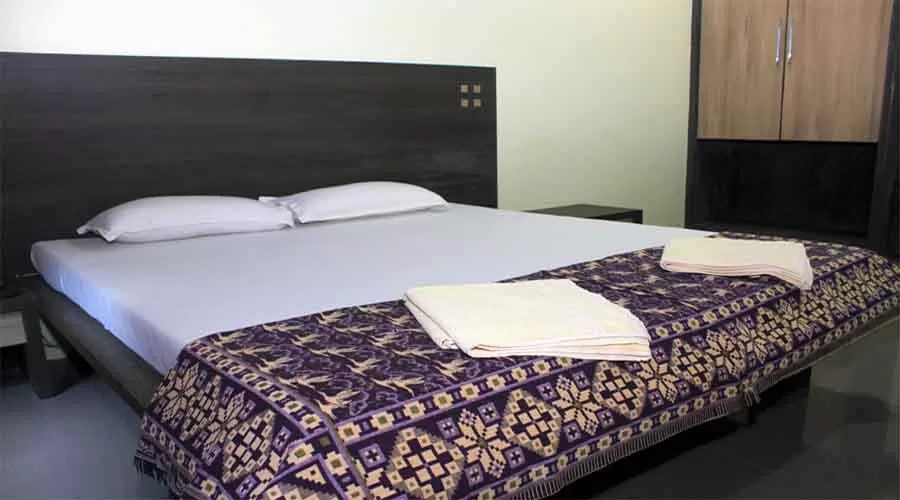 Hotel Diamond in devgad at hotelinkonkan.com