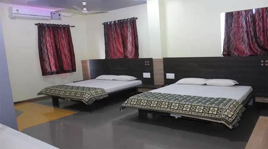 Hotel Diamond in devgad at hotelinkonkan.com