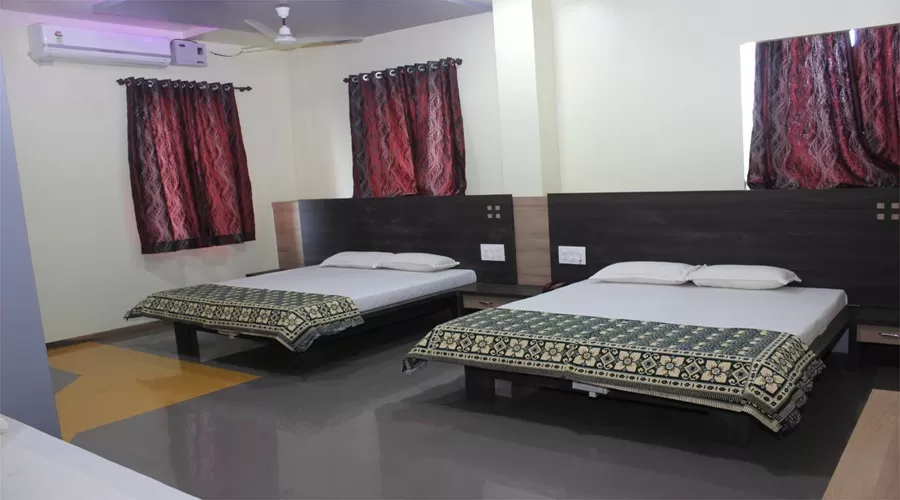 Hotel Diamond in devgad at hotelinkonkan.com
