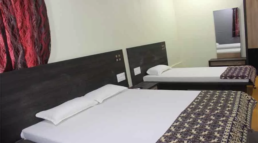 Hotel Diamond in devgad at hotelinkonkan.com