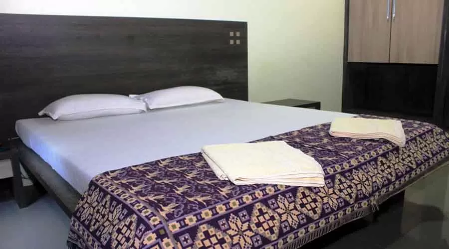 Hotel Diamond in devgad at hotelinkonkan.com