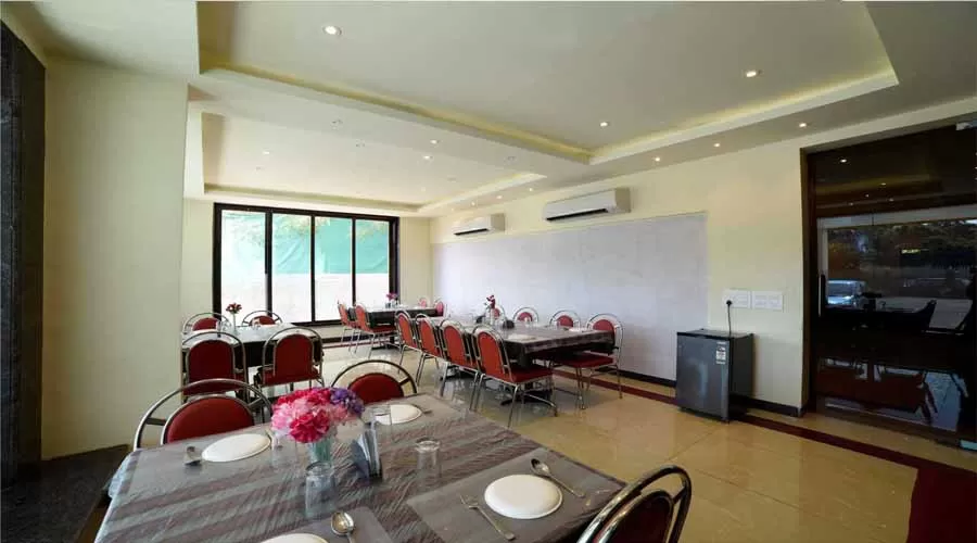 Bisu Hotel and Resort in khed at hotelinkonkan.com