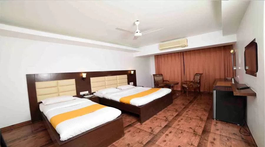 Bisu Hotel and Resort in khed at hotelinkonkan.com