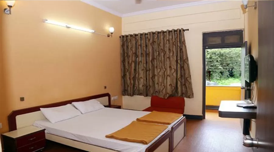 Hotel Sahyadri in kankavli at hotelinkonkan.com
