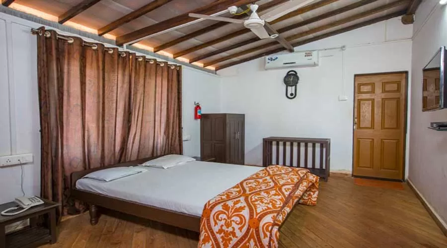 beach resort in ganpatipule hotels in ganpatipule hotels in konkan hotelsinkonkan.in