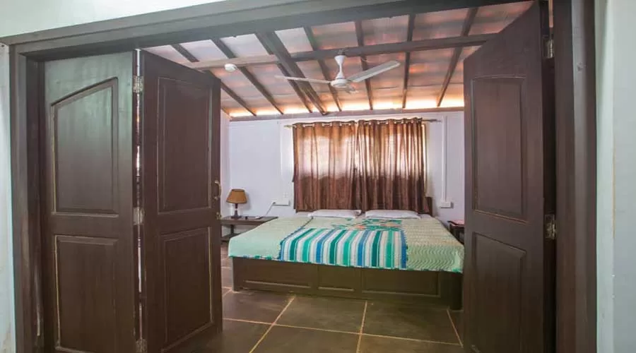 beach resort in ganpatipule hotels in ganpatipule hotels in konkan hotelsinkonkan.in