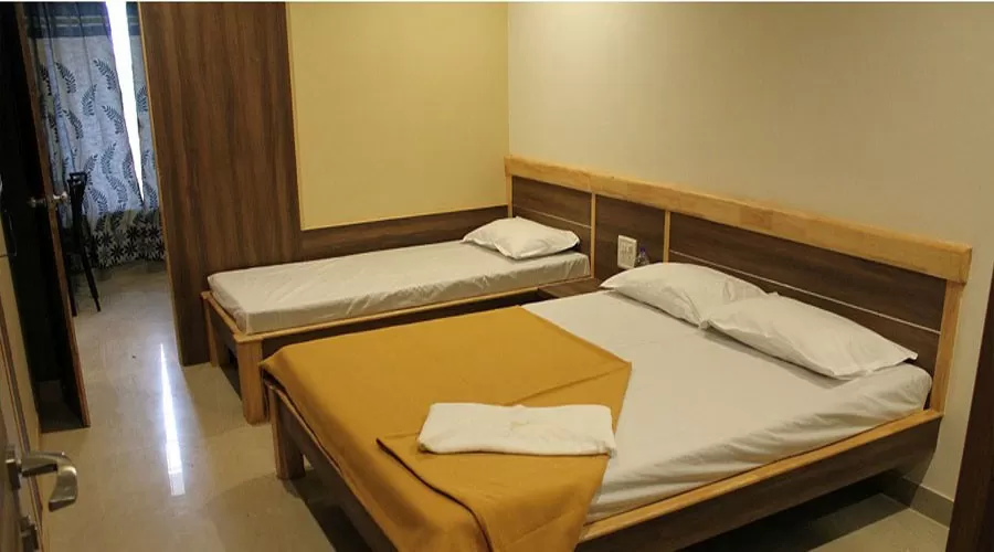Non ac room in Kankavli