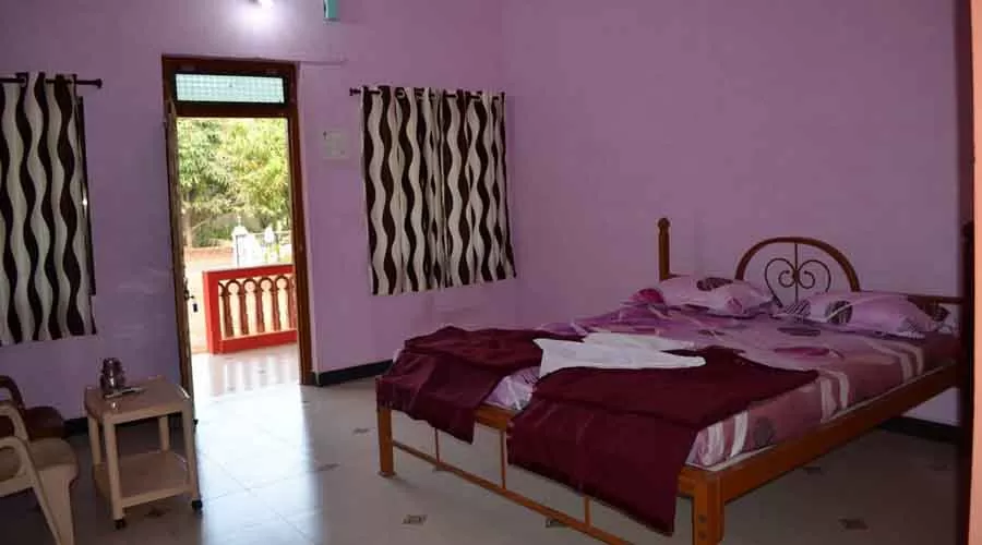 Sarsi Guest House in Guhagar at hotelinkonkan.com