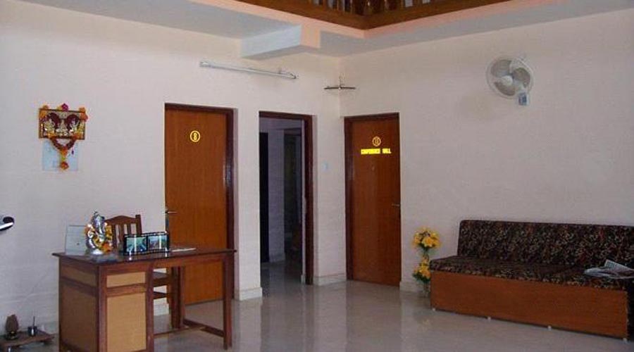 Non ac room in Alibaug at hotelinkonkan.com