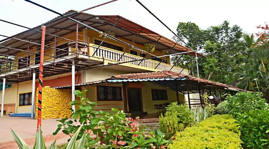 Sindhudurga Palace Resort in vengurla at hotelinkonkan.com