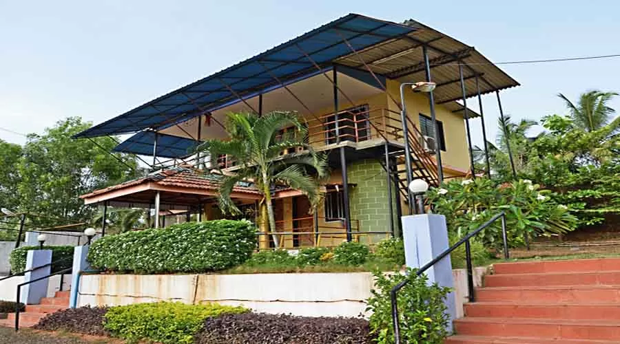Sindhudurga Palace Resort in vengurla at hotelinkonkan.com