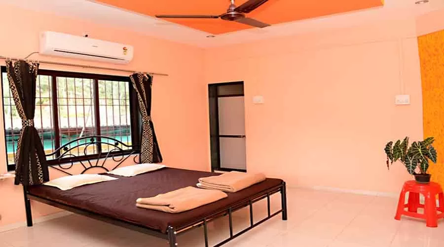 Ac rooms in vengurla
