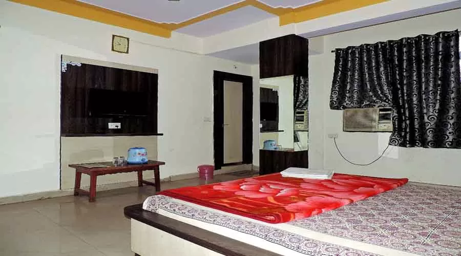 Hotel Abhimanyu in vengurla at hotelinkonkan.com