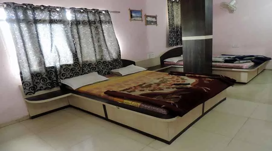 Hotel Abhimanyu in vengurla at hotelinkonkan.com