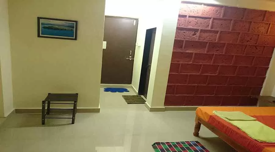 Hotel Oceanic in diveagar at hotelinkonkan.com