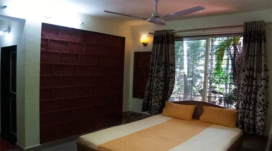 Hotel Oceanic in diveagar at hotelinkonkan.com