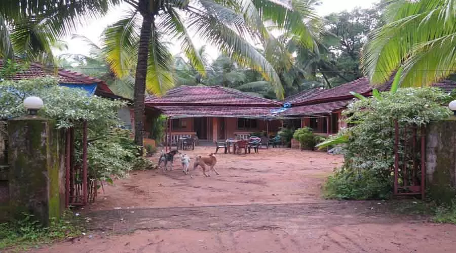 Omkar Deluxe Beach Resort in devbaug at hotelinkonkan.com