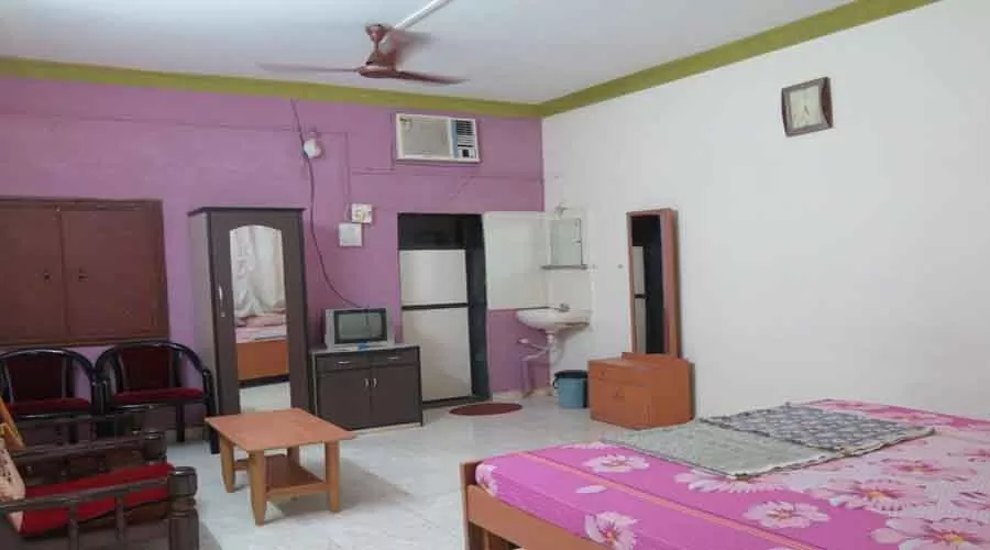 Omkar Deluxe Beach Resort in devbaug at hotelinkonkan.com