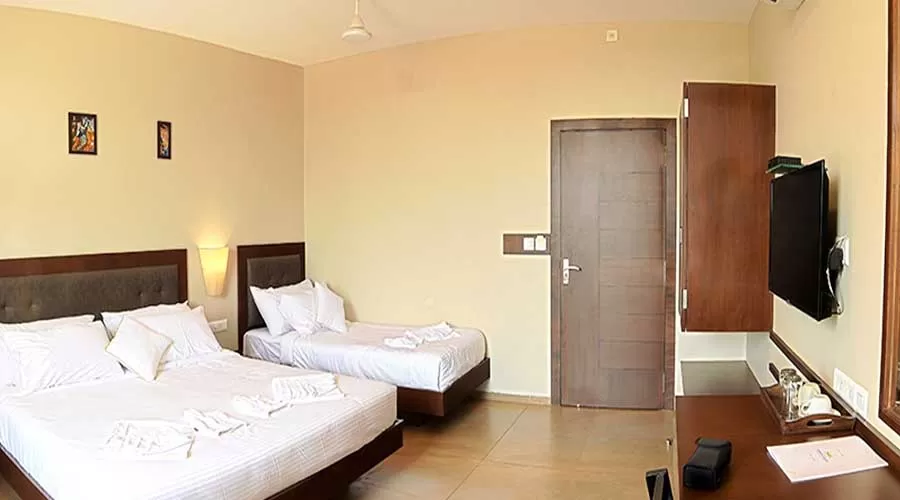 Hotel Lemon Grass in kudal at hotelinkonkan.com