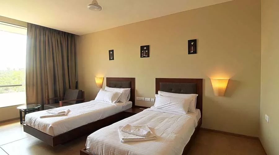 Hotel Lemon Grass in kudal at hotelinkonkan.com