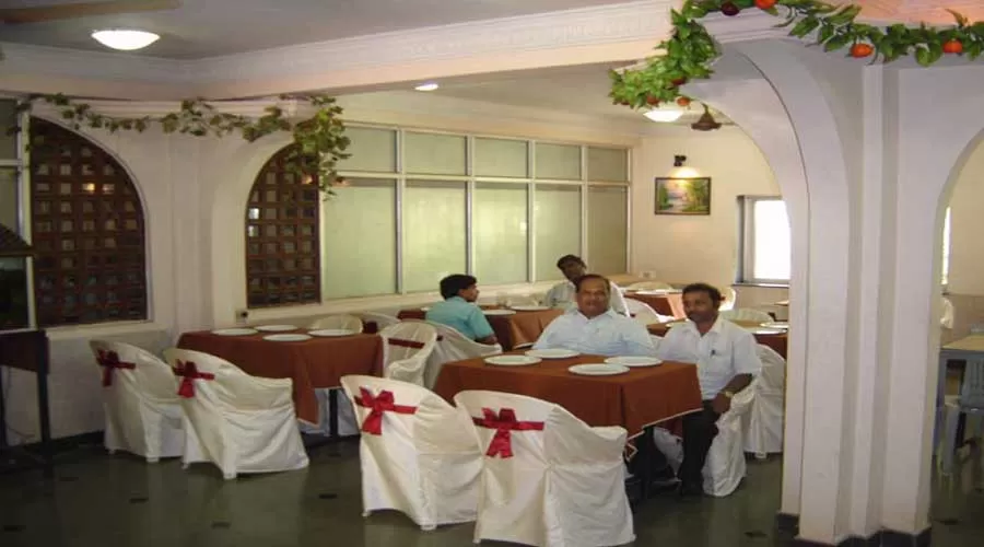 Hotel Sulbha in kudal at hotelinkonkan.com