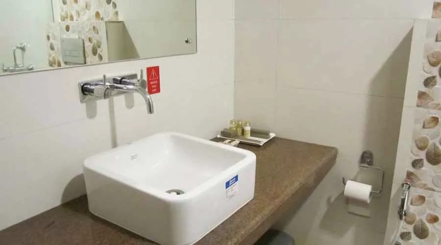 Hotel Sea Wind in shrivardhan at hotelinkonkan.com