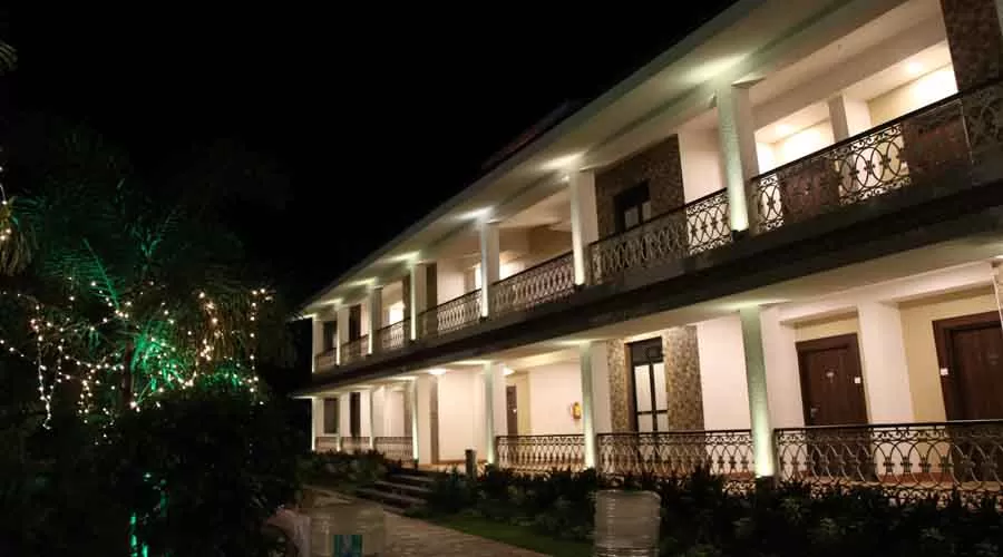 Hotel Sea Wind in shrivardhan at hotelinkonkan.com