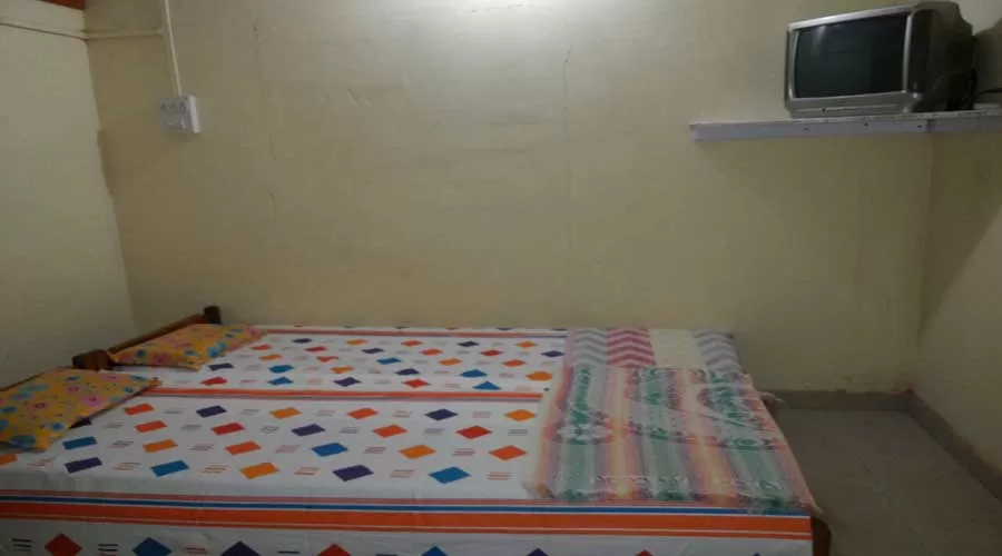 Hotel Pournima Lodge in devgad at hotelinkonkan.com