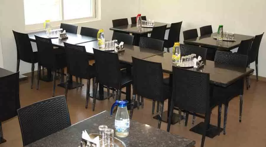 Sahil Inn in harnai at hotelinkonkan.com