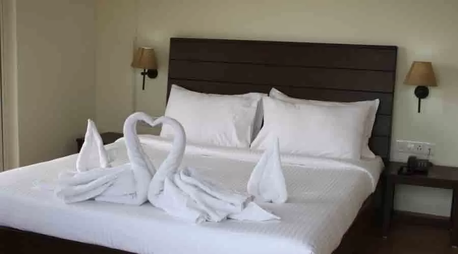 Sahil Inn in harnai at hotelinkonkan.com