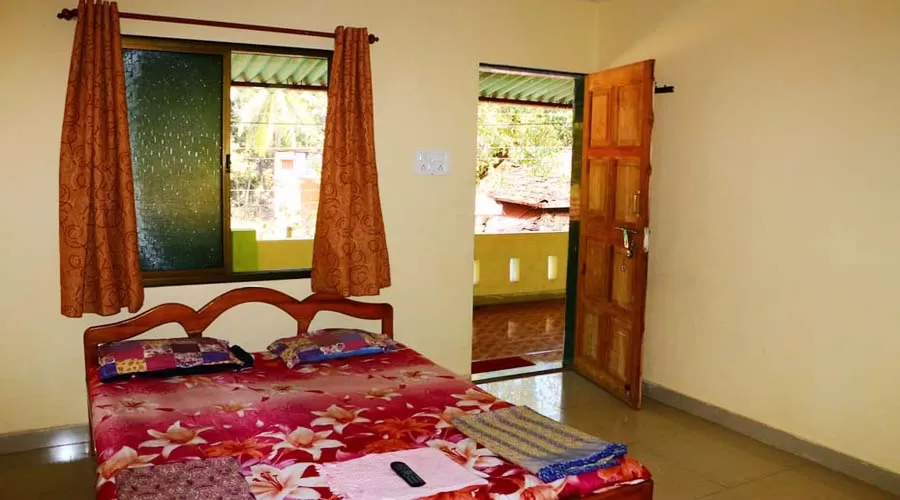 Ac room in tarkarli