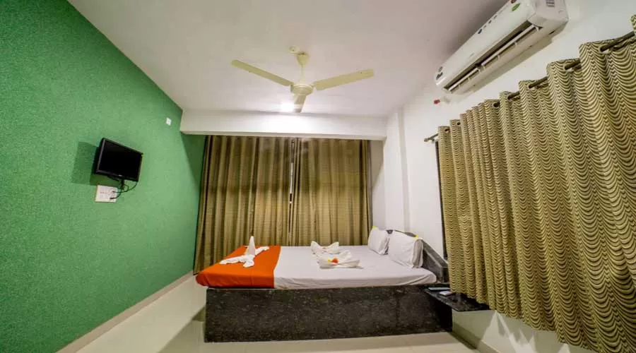 Hotel Ekdant in ganpatipule at hotelinkonkan.com
