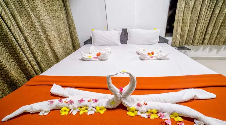 Hotel Ekdant in ganpatipule at hotelinkonkan.com