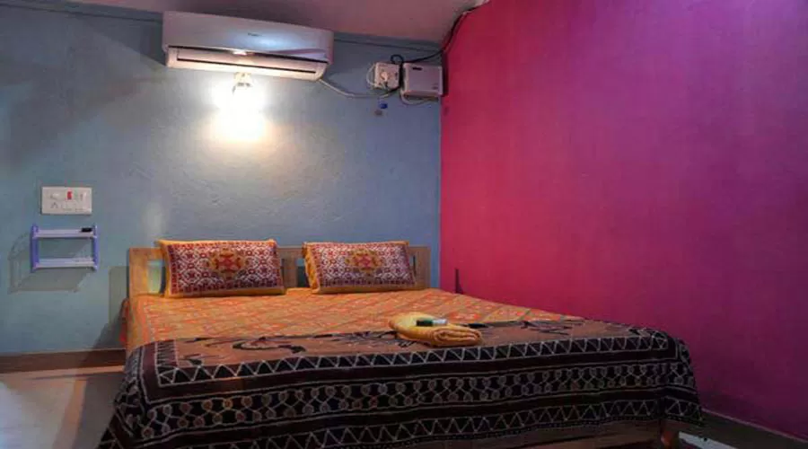 Sham Sundar Beach Resort in devbaug at hotelinkonkan.com