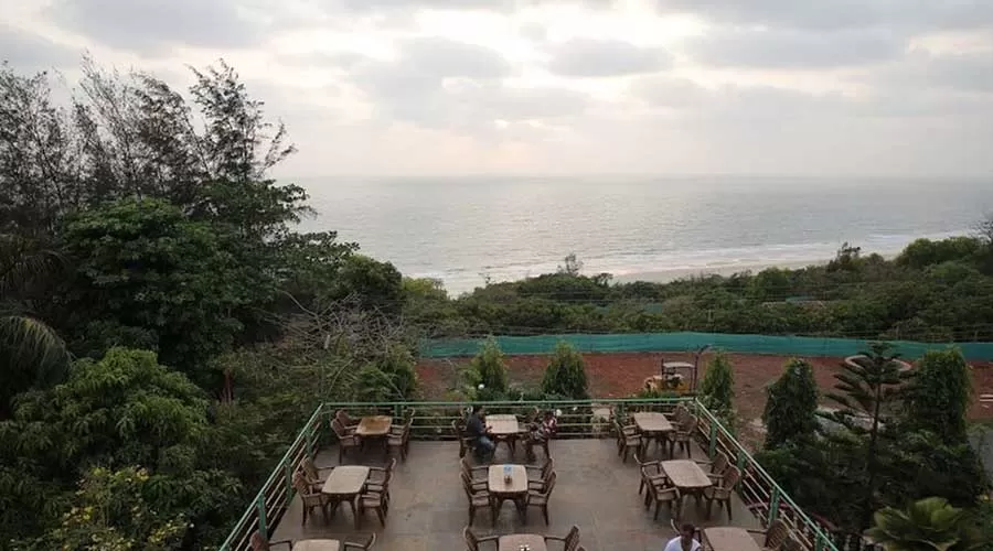 best hotels in ganapatipule Abhishek Bech Resort in ganapatipule luxury hotels in ganapatipule hotelsinkonkan.in
